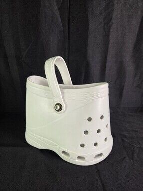 White Lubber Purse